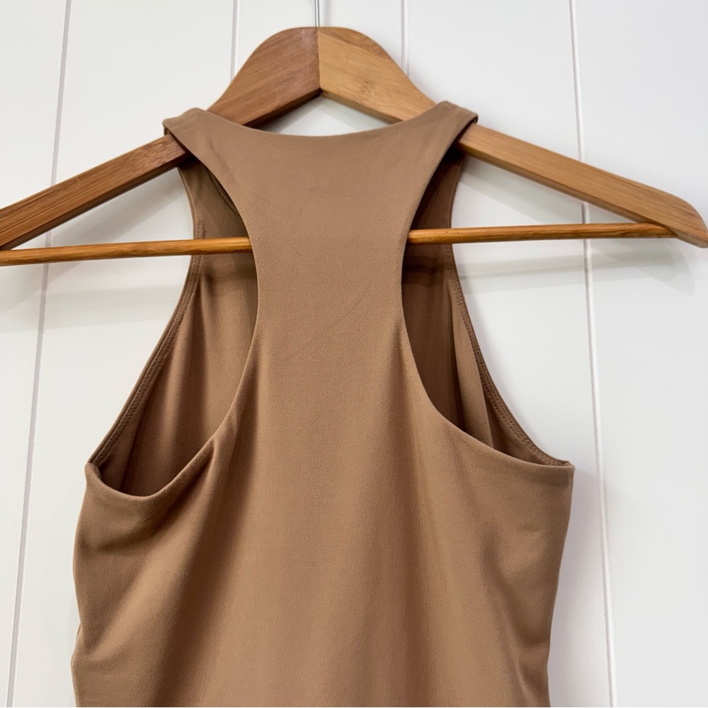 Babaton Aritzia Contour 90s Bodysuit Taupe Beige Size Small - Picture 4 of 11